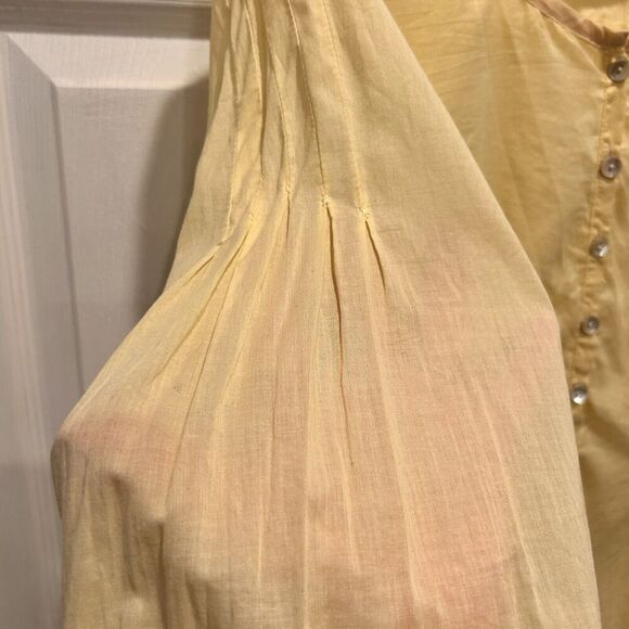 J. Jill Women’s Yellow Cotton Blouse Size Medium Boxy Semi Sheer Pleated Spring - Picture 5 of 9